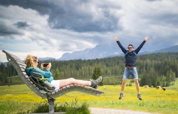 Freudensprung auf der Winklmoos-Alm